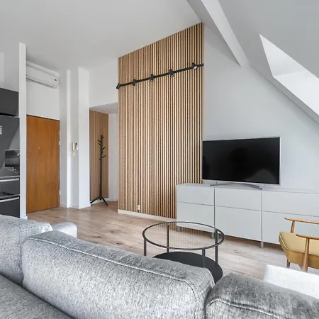 Z 1 Sypialnia I Balkonem 1899 By Platinum Διαμέρισμα *