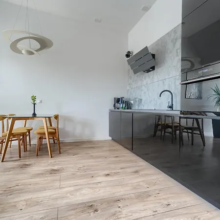 Z 1 Sypialnia I Balkonem 1899 By Platinum Apartment *