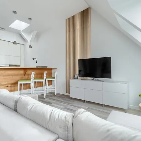Z 1 Sypialnia I Balkonem 1899 By Platinum Szczecin